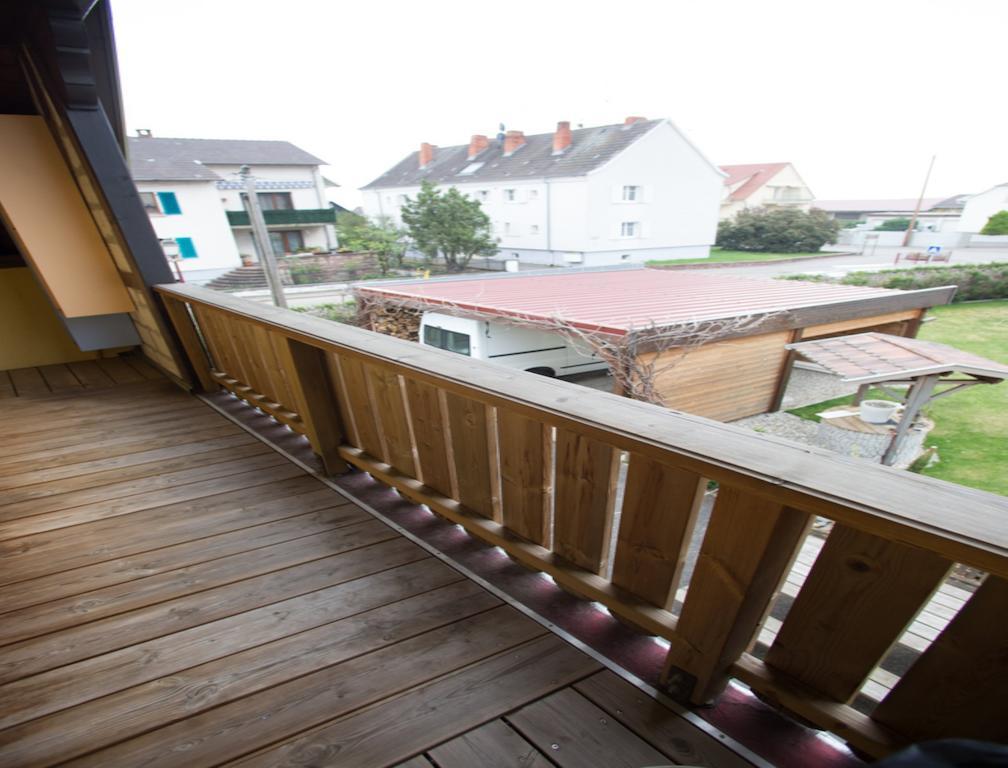 Appartement Melusine Avec Balcon Ammerschwihr Ruang foto